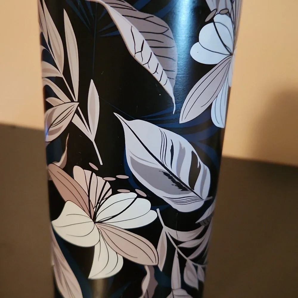 Lug Black and White Floral Thermos/water Bottle - Picture 10 of 10